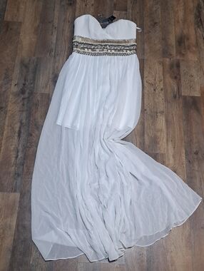 Bebe White Strapless Embellished Evening Gown. Beaded Waist. Size Size 8